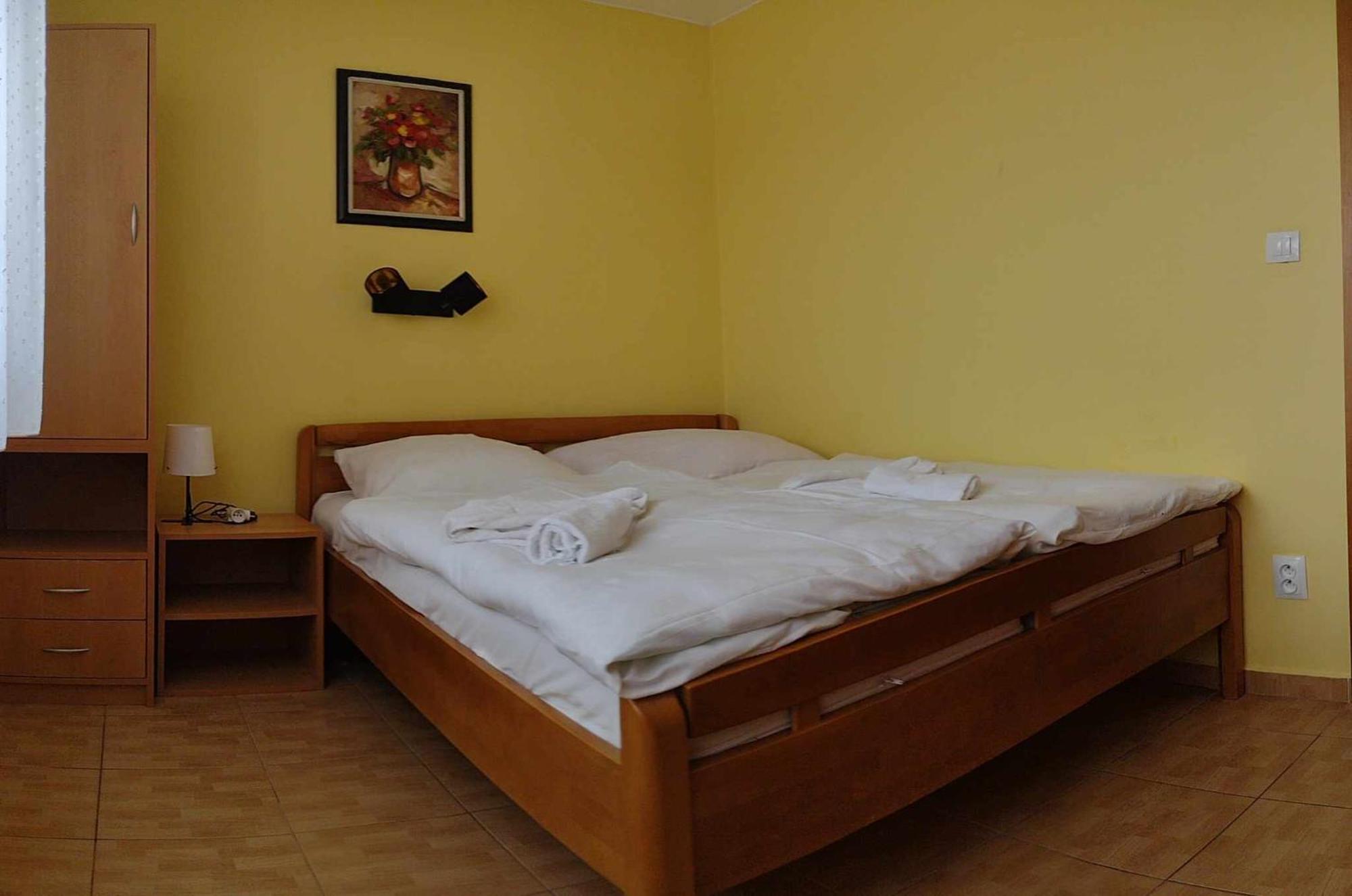 Penzión Zlatý Dukát Zvolenská Slatina Exterior foto
